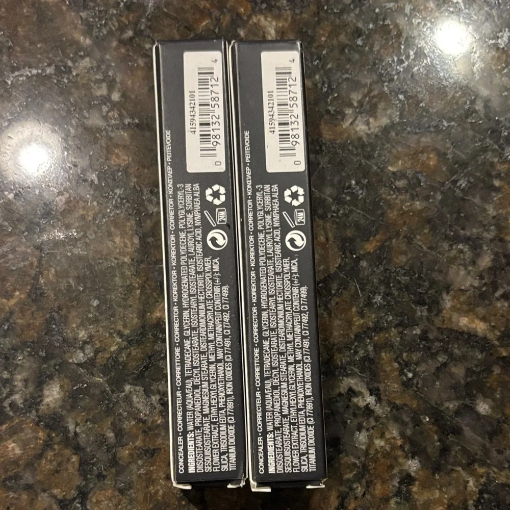 New Two bareMinerals Original Liquid Mineral Concealer - dark 5w